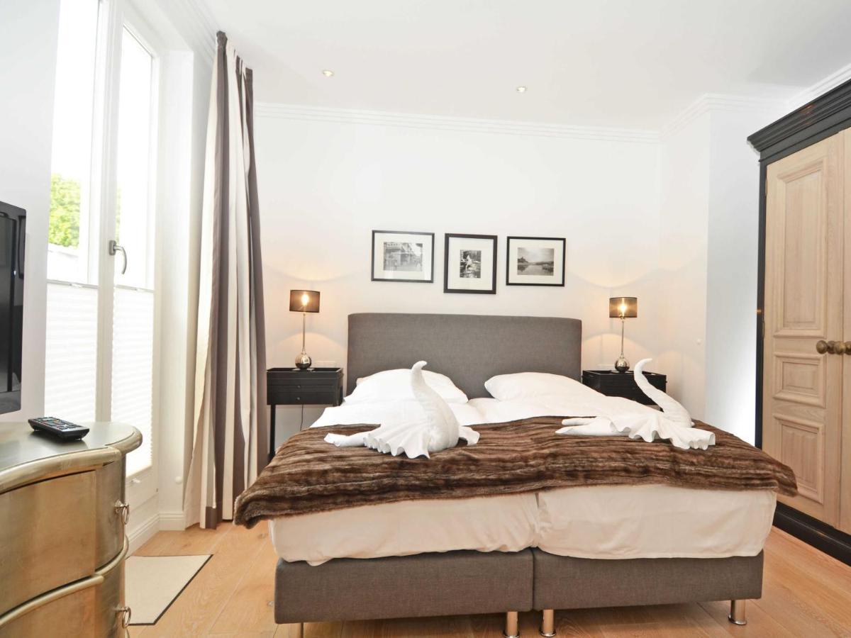 Villa "Johanna" Sellin - Wg12 Mit Kamin Und Zwei Balkonen Buitenkant foto