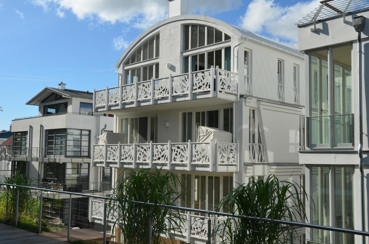 Villa "Johanna" Sellin - Wg12 Mit Kamin Und Zwei Balkonen Buitenkant foto